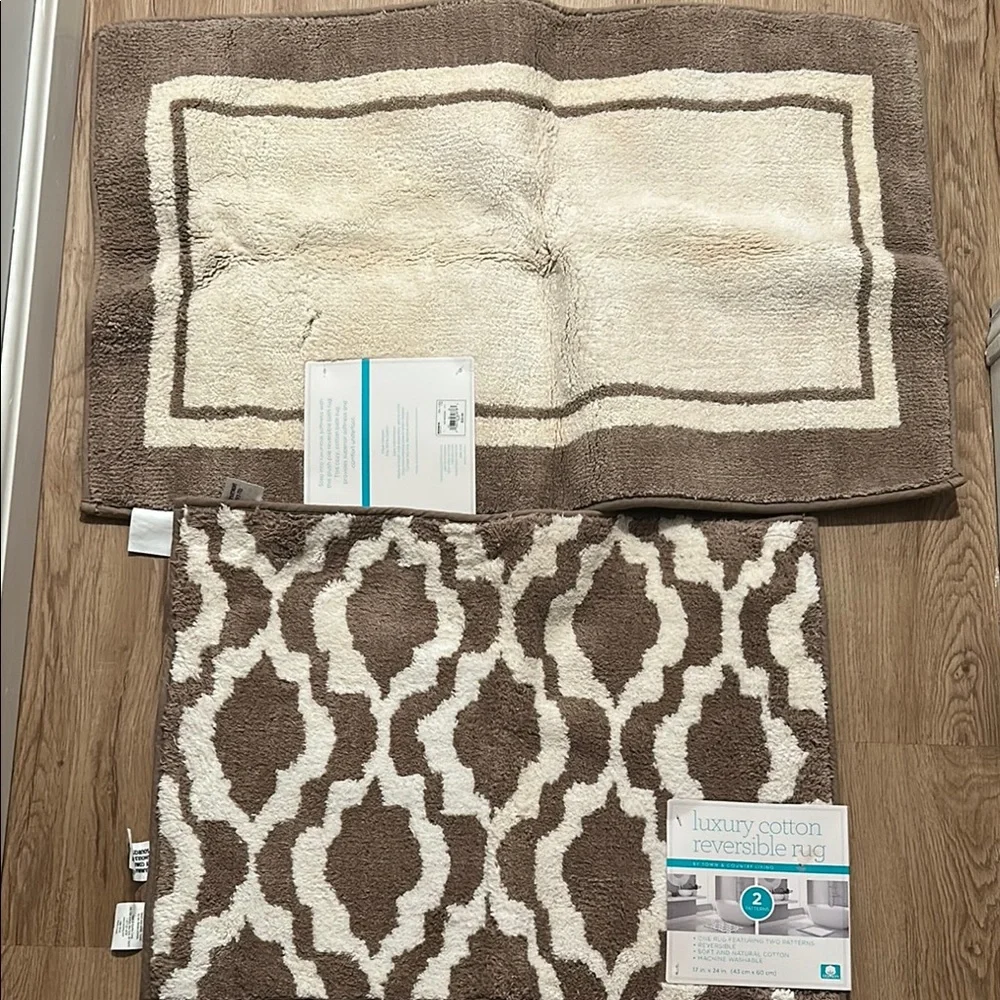 NWT Brown and Cream Geometric Bath Mat Set